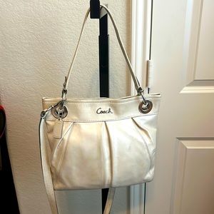 Coach cross body bag winter white perfect condition